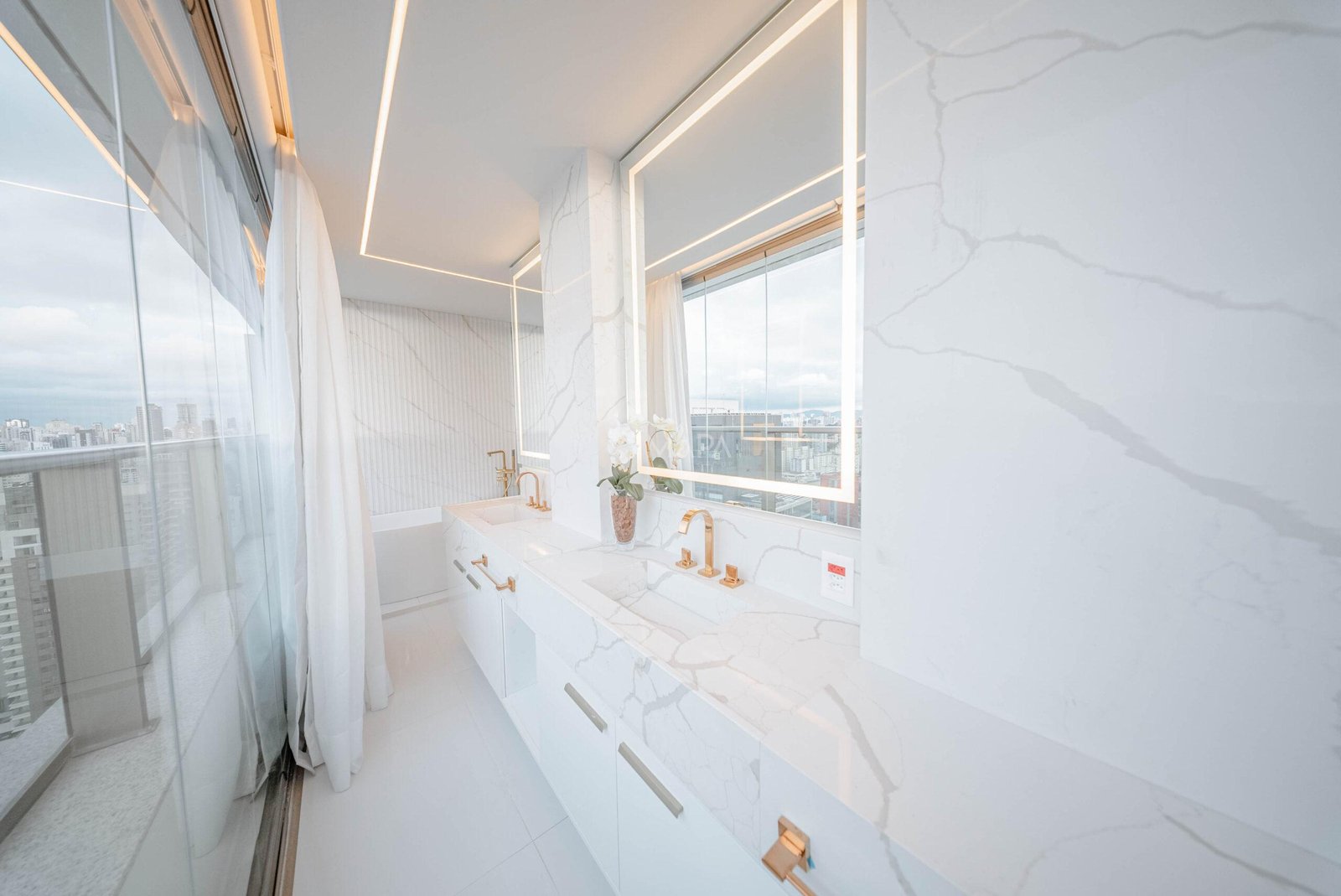 White Rebouças (15)